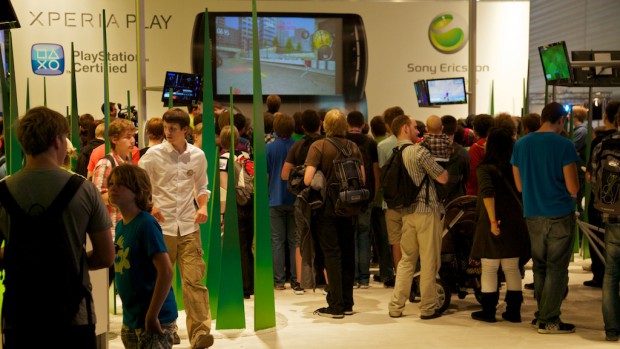 Sony bewarb neben PS3 und PSP auch das Xperia Play. (Bild: Michael Wieczorek)